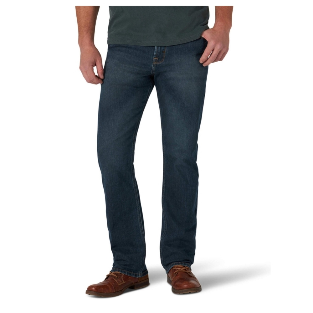 NWT Wrangler Men's Straight Fit Jeans Size 40x30